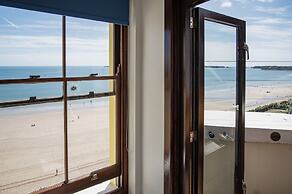 The Nest - 1 Bedroom Apartment - Tenby