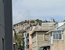 Chris's Athens Home in the Center of Everything