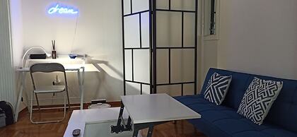 Chris's Athens Home in the Center of Everything