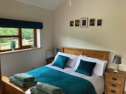 1 Bedroomed Detached Holiday Retreat Pant