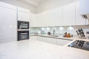 Palace Wharf Apartments