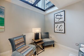 Palace Wharf Apartments