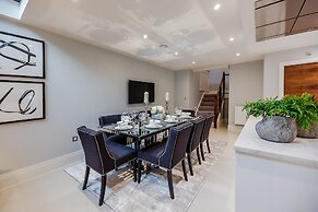 Palace Wharf Apartments