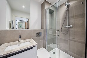 Palace Wharf Apartments