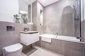 Palace Wharf Apartments