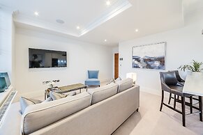 Palace Wharf Apartments