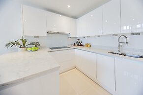 Palace Wharf Apartments