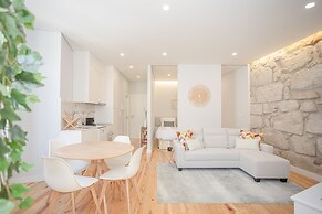 Liiiving - Aliados Stone Apartment