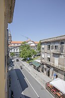 Liiiving - Aliados Stone Apartment