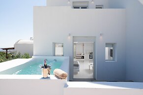 Cycladic Suites & Spa