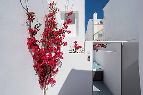 Cycladic Suites & Spa