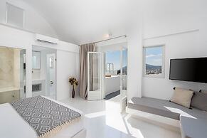 Cycladic Suites & Spa