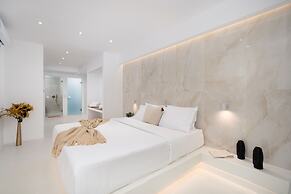 Cycladic Suites & Spa