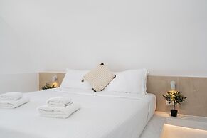 Cycladic Suites & Spa