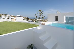 Cycladic Suites & Spa