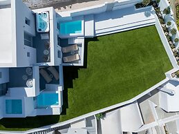 Cycladic Suites & Spa