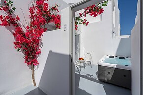 Cycladic Suites & Spa
