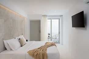 Cycladic Suites & Spa