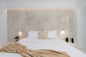 Cycladic Suites & Spa