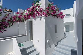 Cycladic Suites & Spa