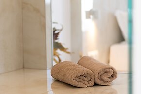 Cycladic Suites & Spa
