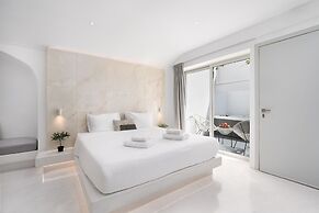 Cycladic Suites & Spa