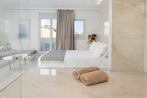 Cycladic Suites & Spa