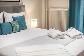 Elegant Mavili Suite by Cloudkeys