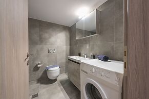 Elegant Mavili Suite by Cloudkeys