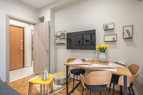 Elegant Mavili Suite by Cloudkeys