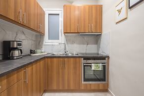 Elegant Mavili Suite by Cloudkeys