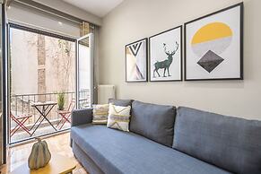 Elegant Mavili Suite by Cloudkeys