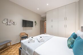 Elegant Mavili Suite by Cloudkeys