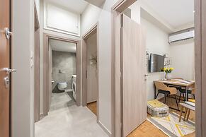 Elegant Mavili Suite by Cloudkeys