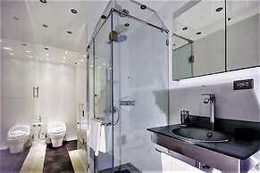 20th Floor 2-bed Condo With Stunning Views