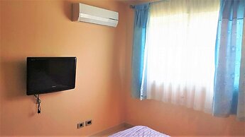 1 bed Condo With Direct Pool Access, Jomtien