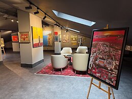 Marius Hotel