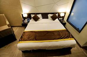 Hotel Skylark