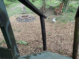 Unique off Grid Tree-house Stay in oak Woodland