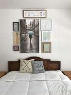 Dame Fortune's Cottage Court