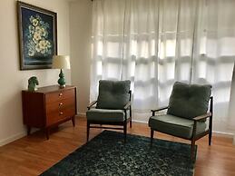 Dame Fortune's Cottage Court