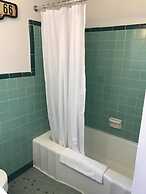 Dame Fortune's Cottage Court