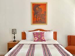 Dame Fortune's Cottage Court