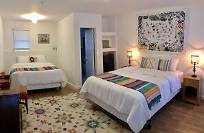 Dame Fortune's Cottage Court