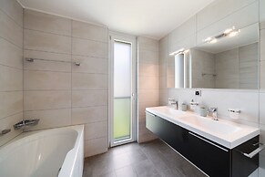 Montreux Panoramic Views 4BD Apartment