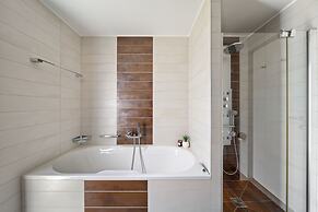 Montreux Panoramic Views 4BD Apartment