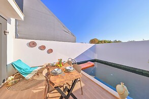 Villa Ay