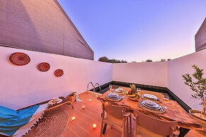 Villa Ay