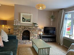 Remarkable 3-bed House in Belfast