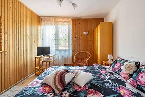 Lovely 5-bed Authentic House in the Arbanasi
